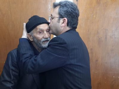 دیدار مدیرکل و فرمانده پایگاه  بسیج نصر کمیته امداد استان گلستان با خانواده معظم شهید سرهنگ دوم خلبان مهدی عالی در سومین روز بهارنو