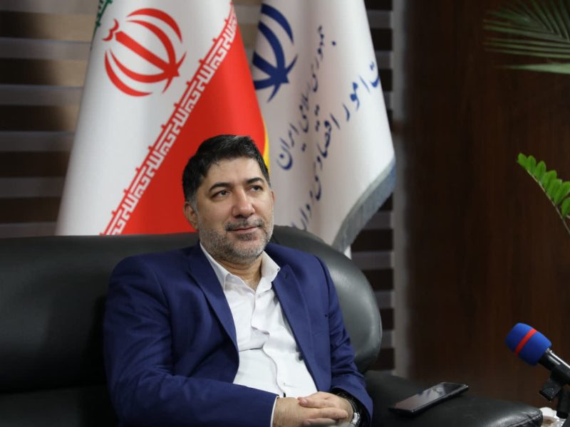 تسهیل جذب منابع مالی در سایه تمدید مهلت اوراق خزانه مهلت استفاده از اوراق خزانه تبصره ۱۸ قانون بودجه ۱۴۰۲ تا پایان اردیبهشت ۱۴۰۵ تمدید شد؛ صلبی: رفع موانع عملیاتی در دستور کار است