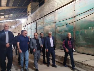 تقدیر از کارگران نمونه و پیگیری مشکلات کارخانه سامان تیغه گرگان