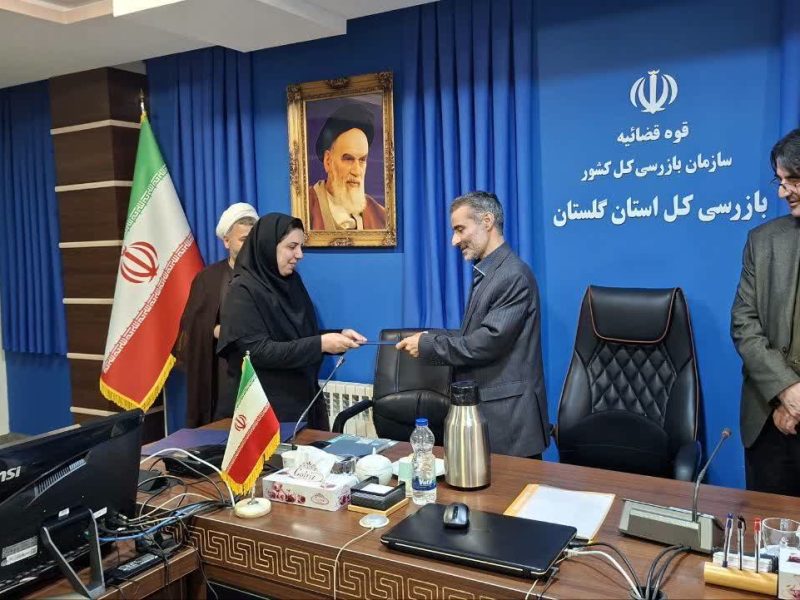 تقدیر از نماینده سازمان نظام مهندسی ساختمان گلستان در آیین تجلیل از متصدیان نمونه سامانه شکایات