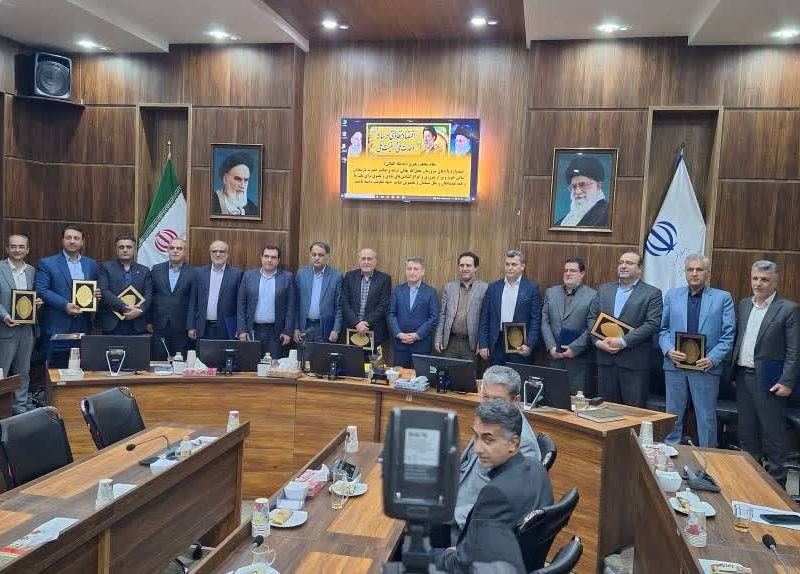 تقدیر از مدیرکل منابع طبیعی گلستان در جشنواره شهید رجایی