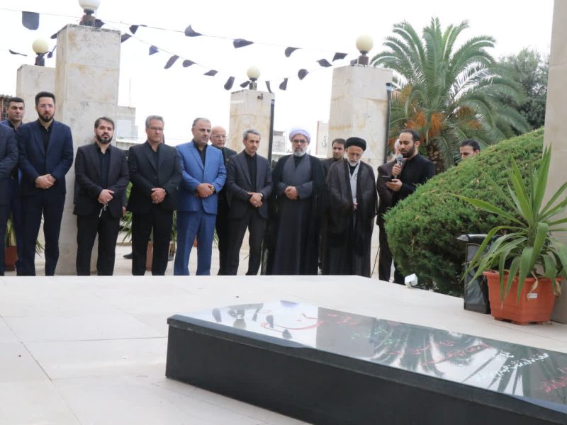 مراسم عطرافشانی و گلباران مزار شهدا همزمان با نخستین روز هفته قوه قضاییه برگزار شد