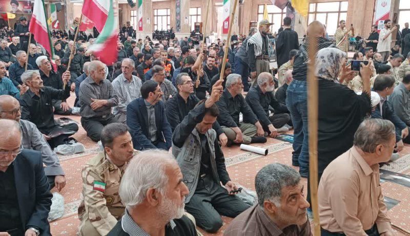 حضور مدیر شرکت خدمات حمایتی کشاورزی استان گلستان در مراسم وداع و تشیع پیکر مطهر امام شهید در مصلی گرگان