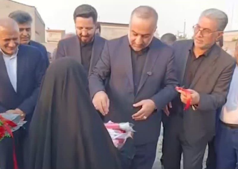 وقتی مصوبات روی کاغذ نمی ماند؛ تحقق ۹۲ درصدی مصوبات میز خدمت قضایی در زنگیان/ چمن مصنوعی روستا هم به بهرهبرداری رسید