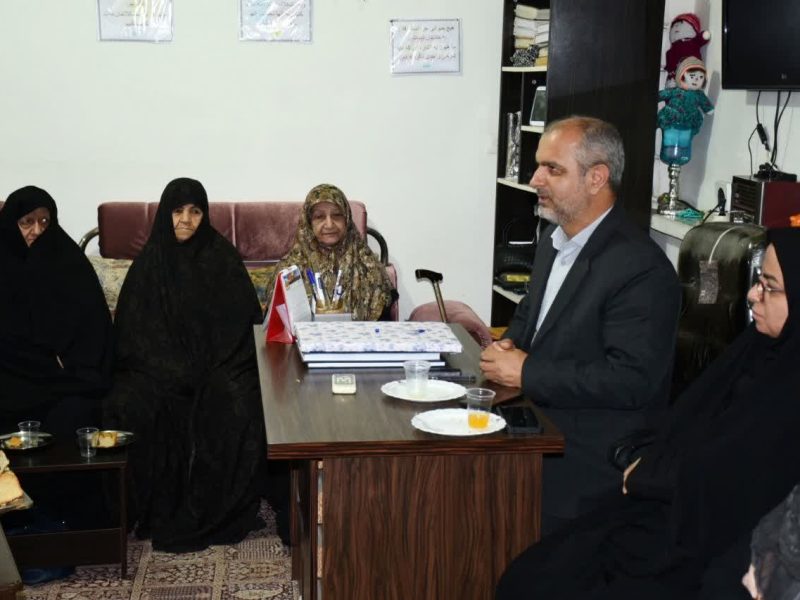 آغاز «آغوش مهربانی» در شهرستان علیآباد کتول با تاکید فرماندار بر تقویت پیوند نسلها