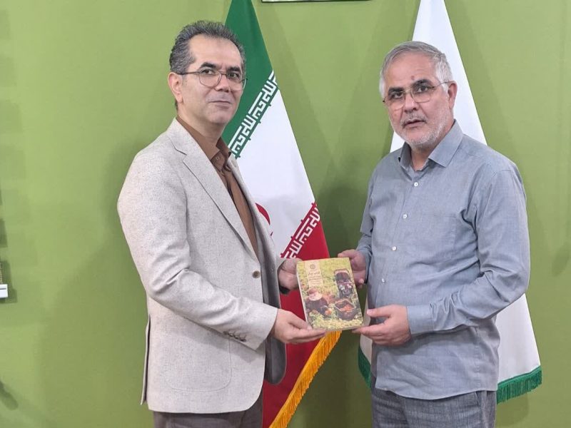 از تأمین کود و بذر تا حمایت از تولید ملی؛ کارنامه خدمات حمایتی کشاورزی در «کتاب سال» منتشر شد