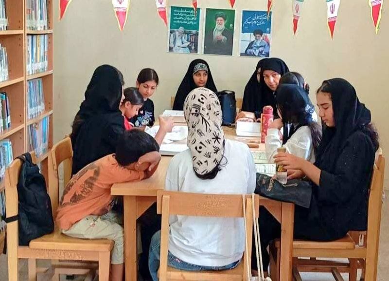 به رنگ کتاب، قرآن و همدلی؛ کُردآباد با برنامههای فرهنگی به استقبال هفته وحدت رفت